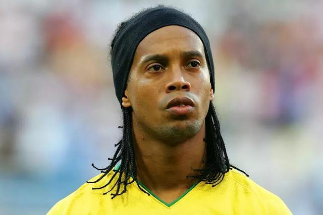 张镇麟30分辽宁轻取广州 高登44分四川负首钢